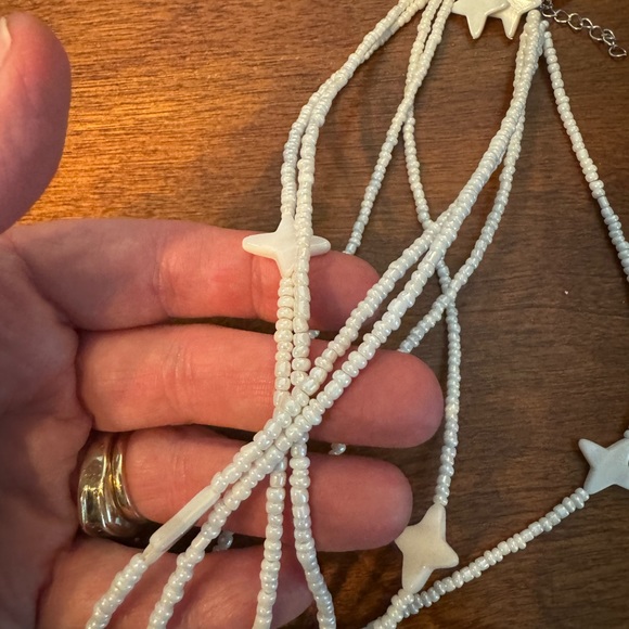 303-PTT New Mother Of Pearl Shell Pendant Necklace & Earrings White Beads Set - Picture 13 of 14